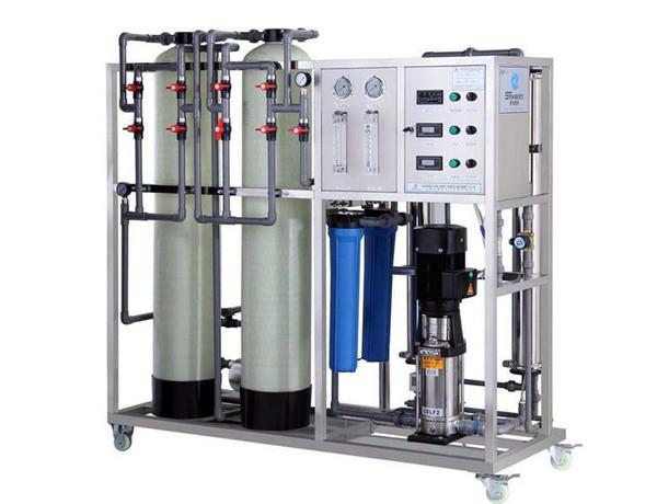 反渗透水处理设备具有高效率低噪音品质优良的进口高压泵